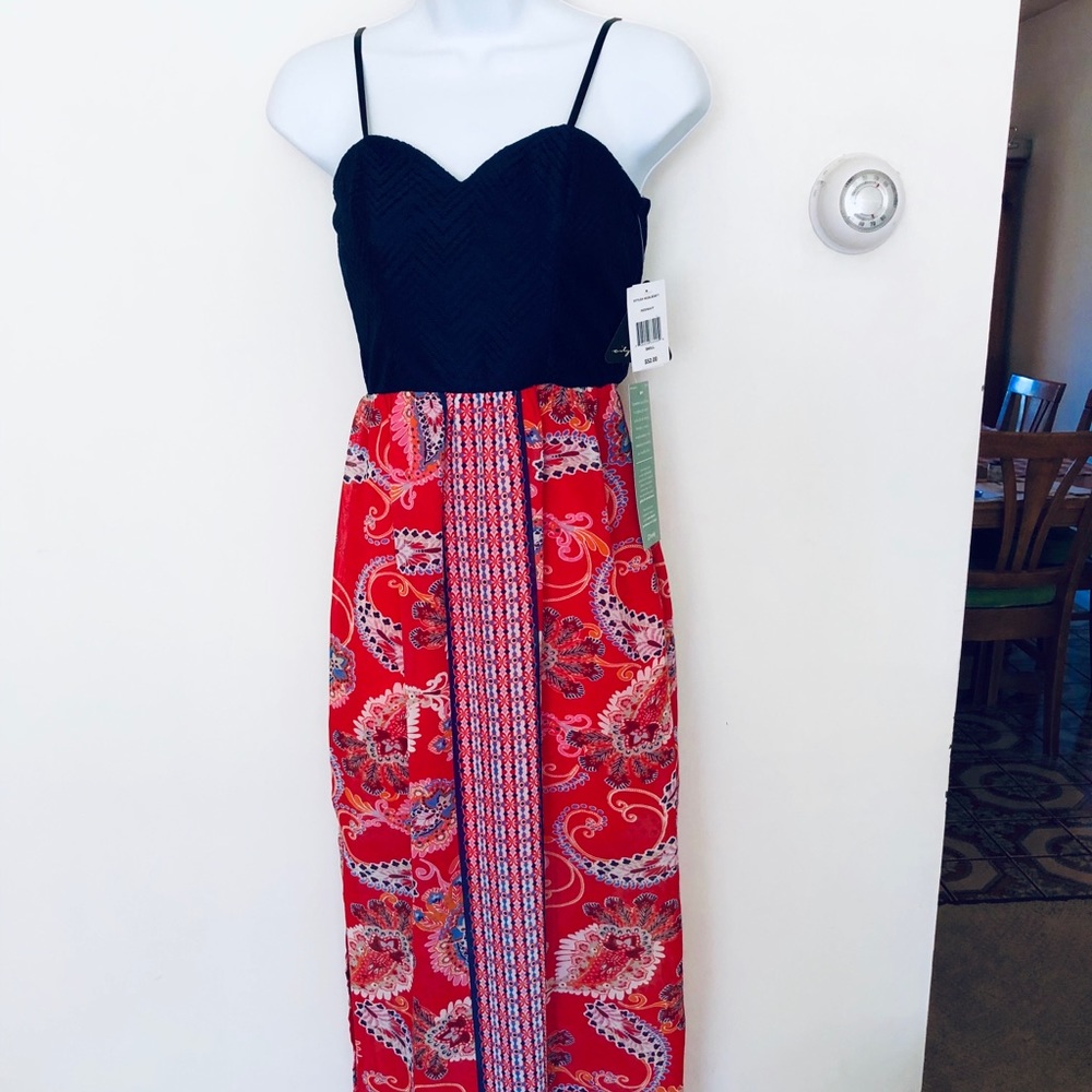 🔴SOLD🔴 NWT! CITY TRIANGLES GORGEOUS SUNDRESS!